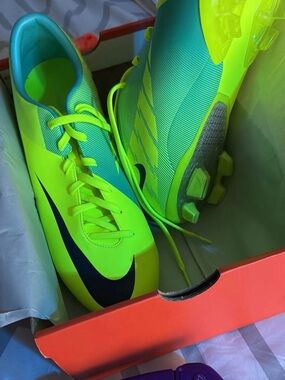 Nike Mercurial Size 11.5 Soccer Cleats